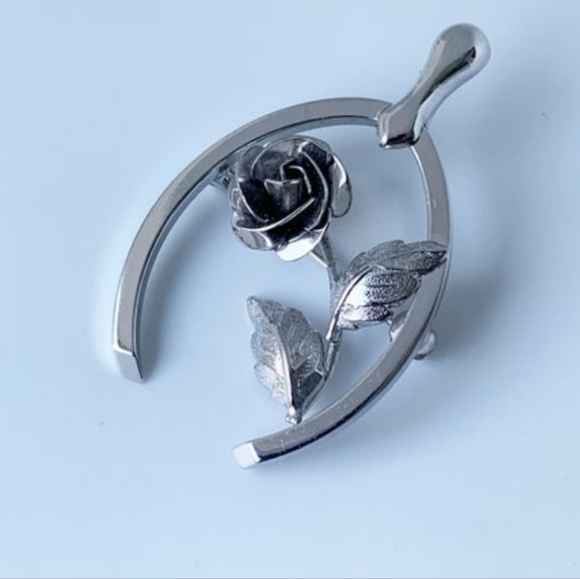 Vintage Wishbone and Rose Brooch with matching screwback earrings - Picture 5 of 5